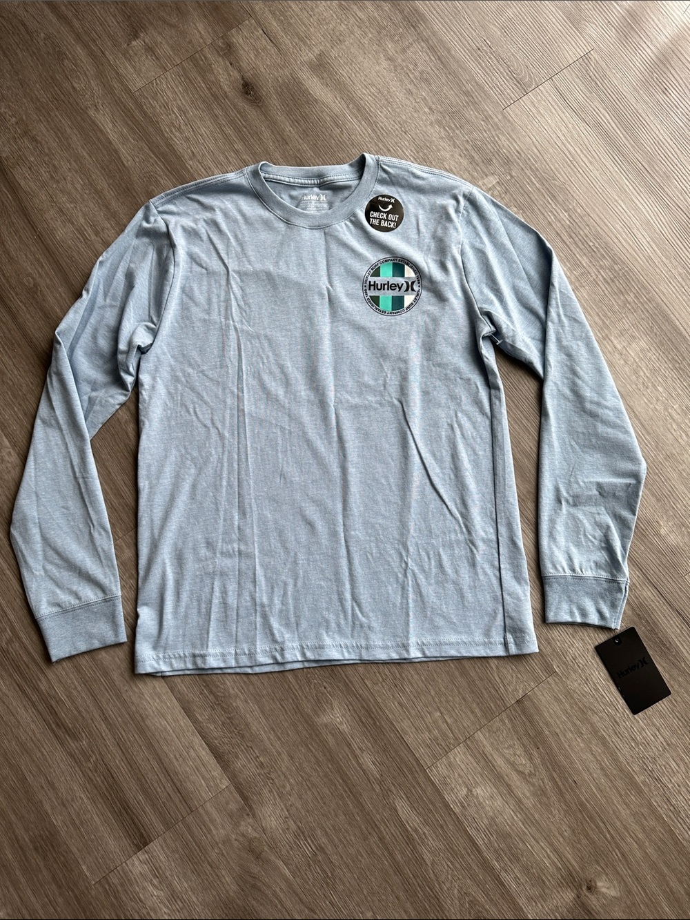 🆕 Hurley Men's Long Sleeve Tee in Pale Blue with Green Logo Accent